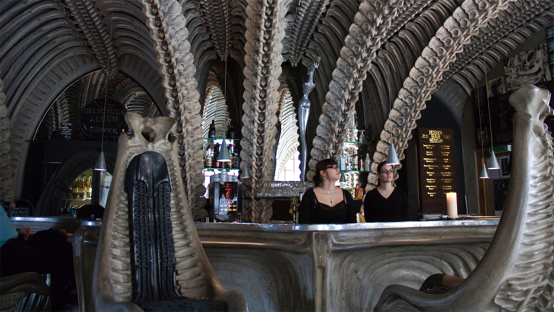 Illustration for article titled 17 Bizarre Themed Bars Will Get You Trashed In Style